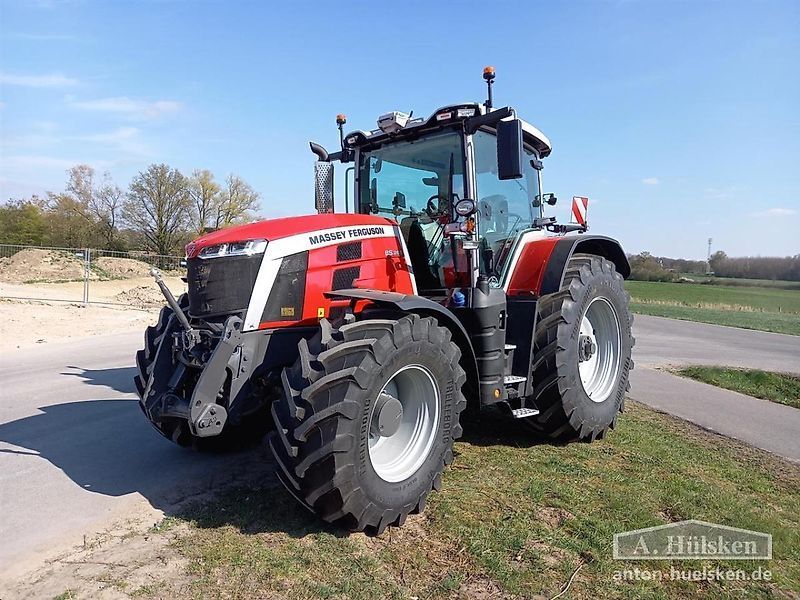 Massey Ferguson 8S.265 Tractor €188,500