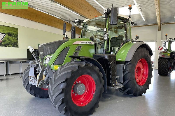 Fendt 724 Vario Profi Plus Tractor €105,042