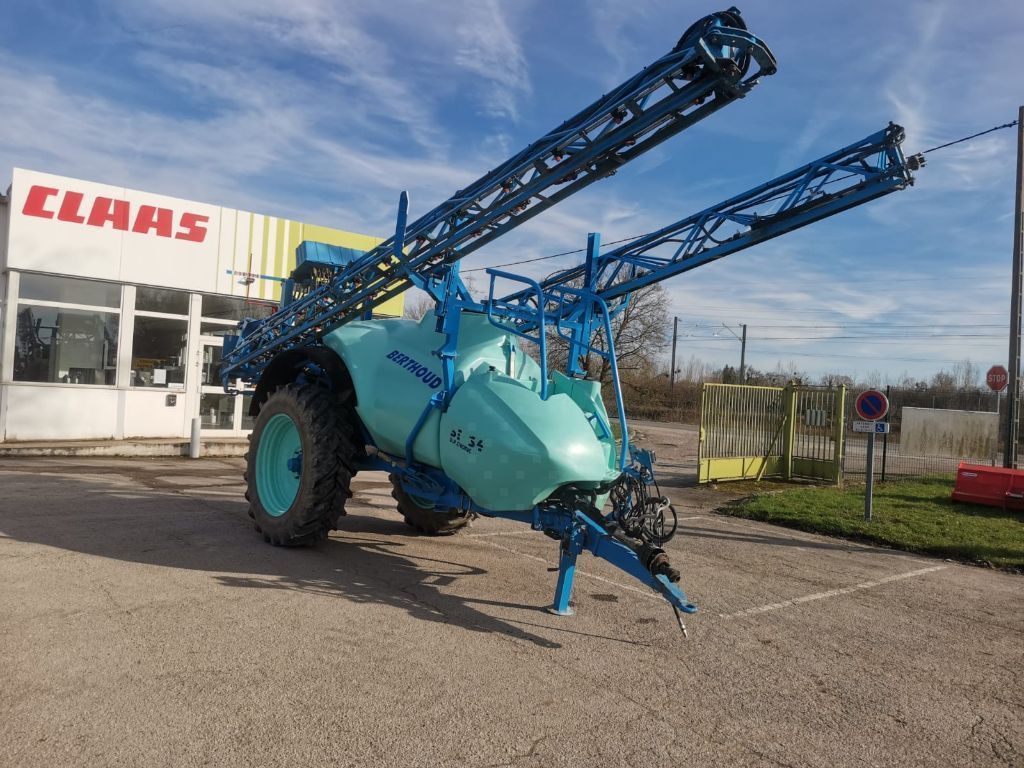 Berthoud tracker 32-34 Pulvérisateur 20 000 €