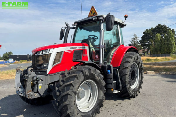 Massey Ferguson 6S.155 Traktor 92.500 €