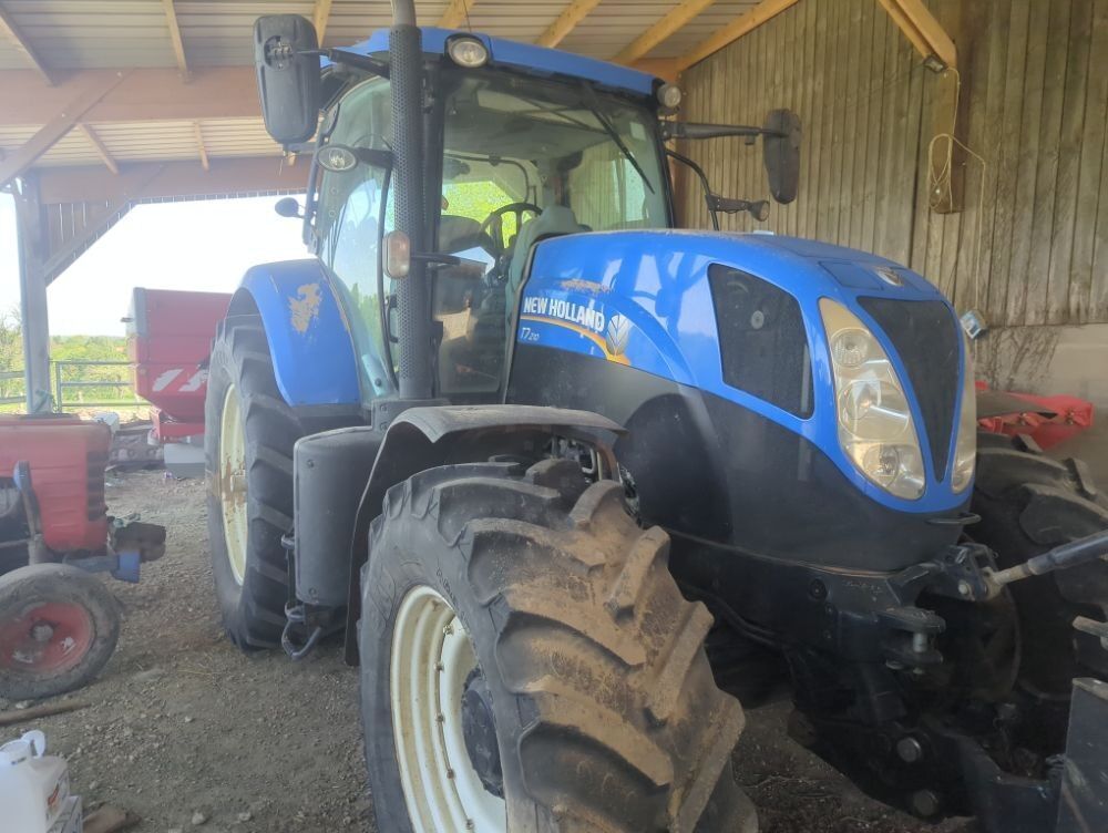 New Holland T7.210 Tractor €49,000