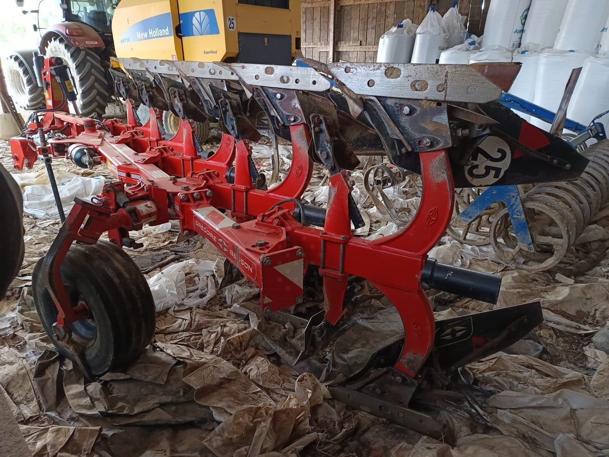 GREGOIRE BESSON ry47 nsh Plough €9,900