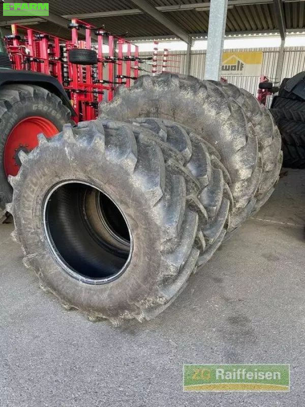 MICHELIN machxbib 710/70r42 + 600/70r30 Wheel and track €10,000