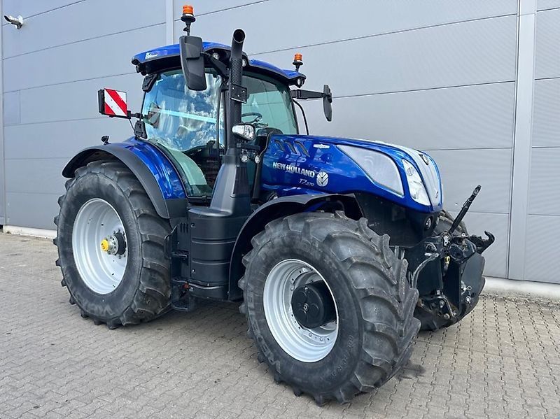 New Holland T7.270 AC Tractor €150,000