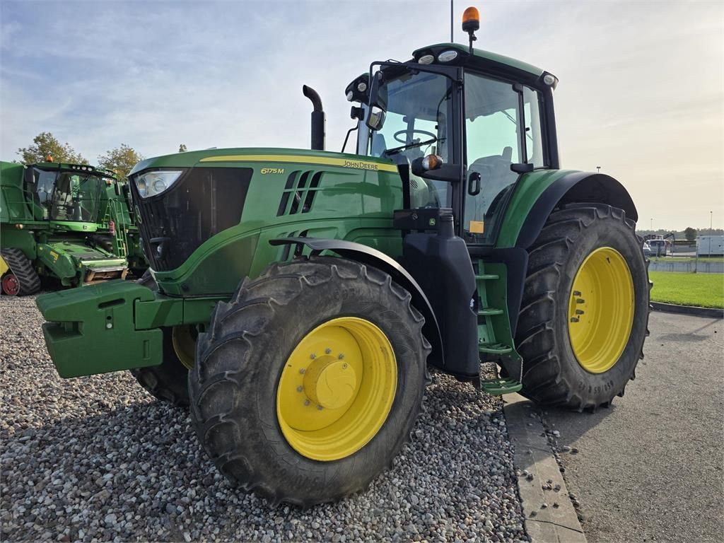 John Deere 6175 M Tractor €86,000