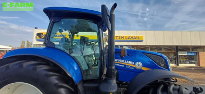 E-FARM: New Holland T7.245 - Tractor - id VDGURTD - €88,500 - Year of construction: 2021 - Engine hours: 2,443,Engine power (HP): 217,France