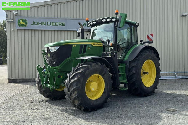 John Deere 6R 215 Tractor €187,900