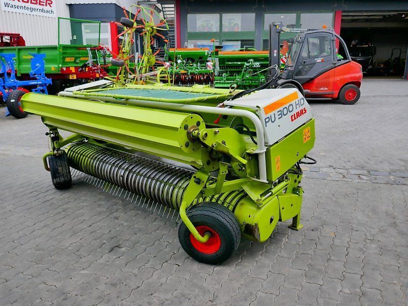 Claas Pick Up 300 Header €7,000