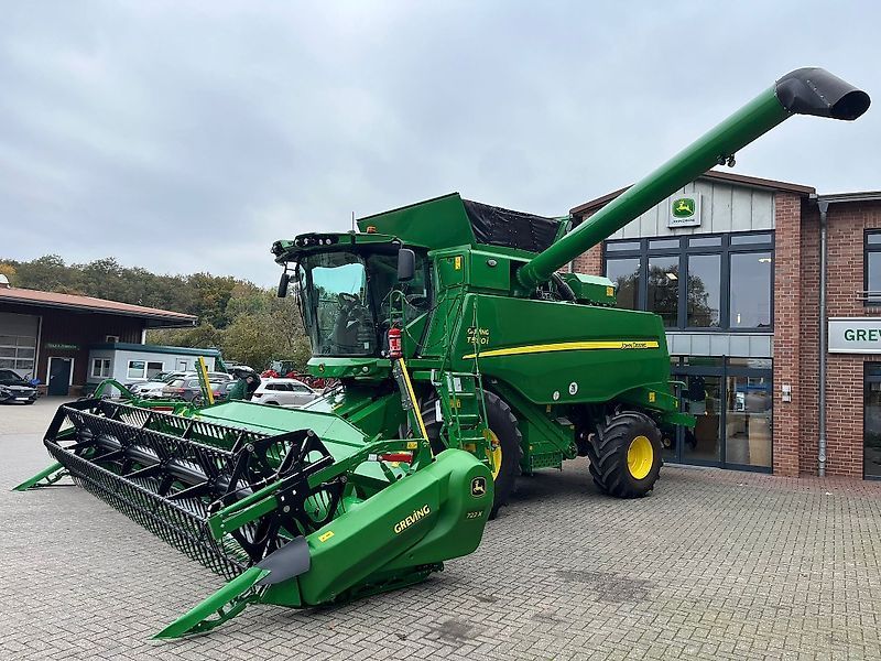 John Deere T 560i Combine harvester €287,500