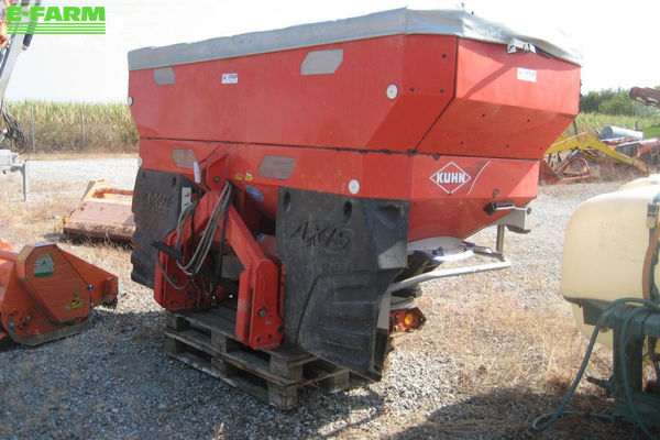 Kuhn axis 40.1w Fertiliser spreader €5,500
