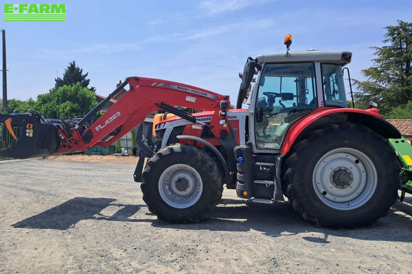Massey Ferguson 6S.155 Traktor 110.000 €