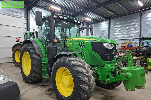 John Deere 6155 R Tractor €96,500