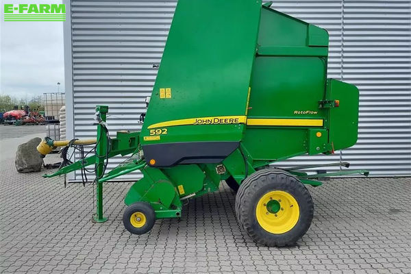 John Deere 592 Πρέσσα 18.060 €