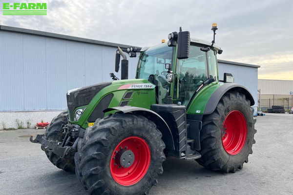 Fendt 724 Vario Profi Plus Tractor €125,000
