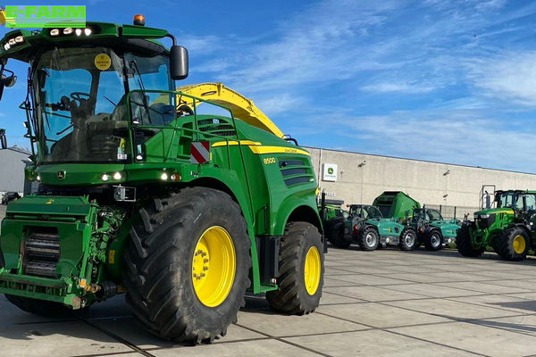 John Deere 8500 Self propelled forage harvester €127,500