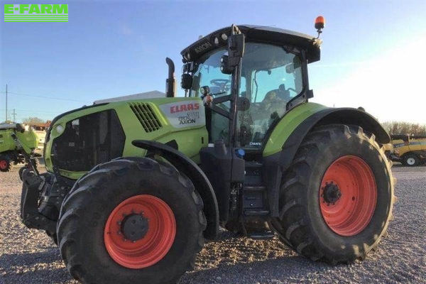 Claas Axion 810 Tractor €88,500