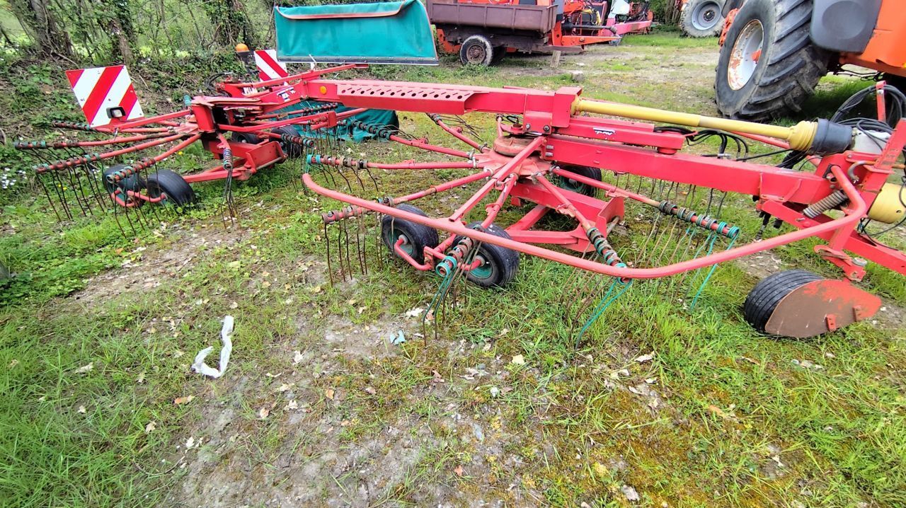 Kverneland 6962 Tedder €6,500