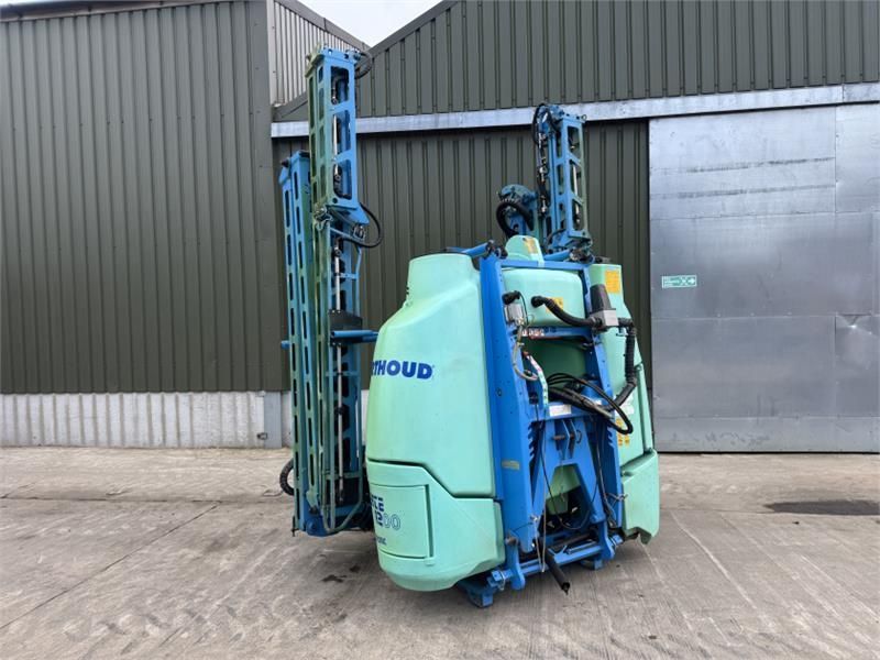Berthoud elyte 1200l 24m mounted sprayer Pulvérisateur 14 752 €