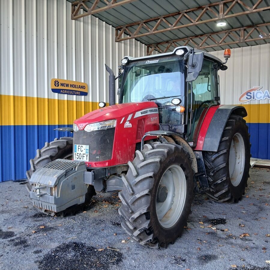 Massey Ferguson 5711 Трактор 45 000 €