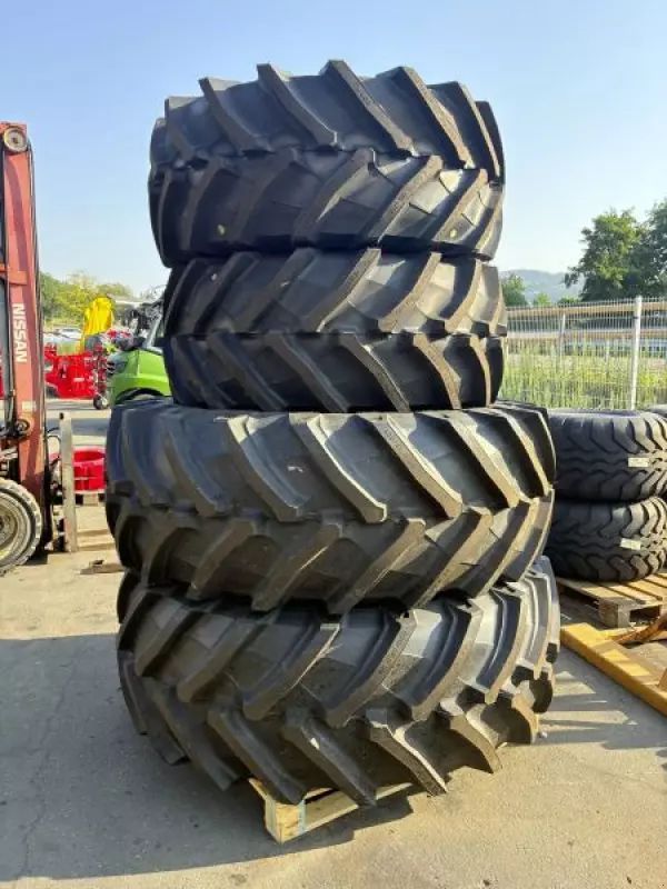 TRELLEBORG 540/65 r24 + 600/65 r38 Wheel and track €5,600