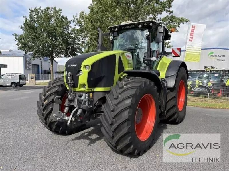 Claas Axion 960 CMATIC Tractor €219,900