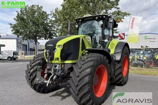 Claas Axion 960 CMATIC Tractor €219,900