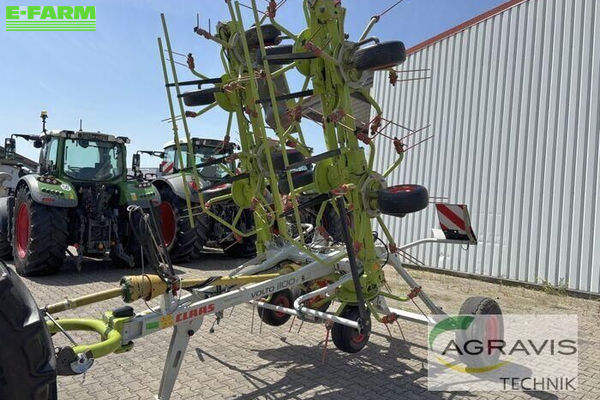 Claas Volto 1100 T Tedder €17,500