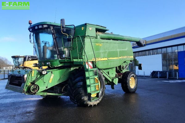 John Deere 9780 CTS Combine harvester €45,000