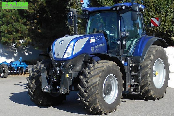 New Holland T7.300 Tractor €183,300