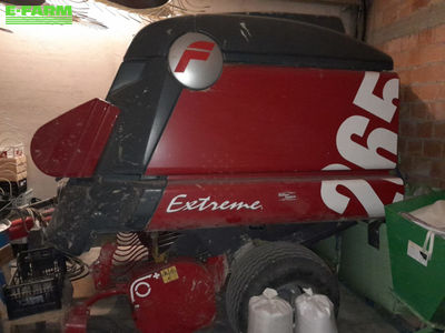 E-FARM: Feraboli extrême 265 ht - Ballenpresse - id SQ4YVZB - 13.500 € - Baujahr: 2005 - Italien