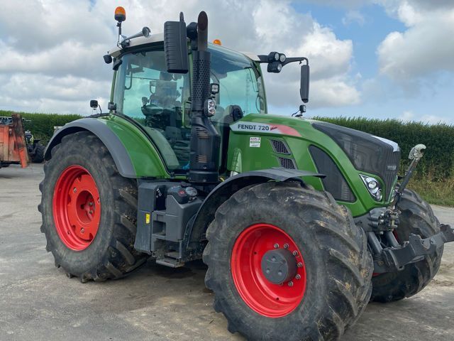 Fendt 720 Vario Profi Plus Tractor €130,000
