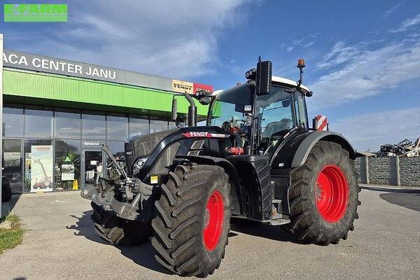 Fendt 724 Vario Profi Plus Tractor €159,000