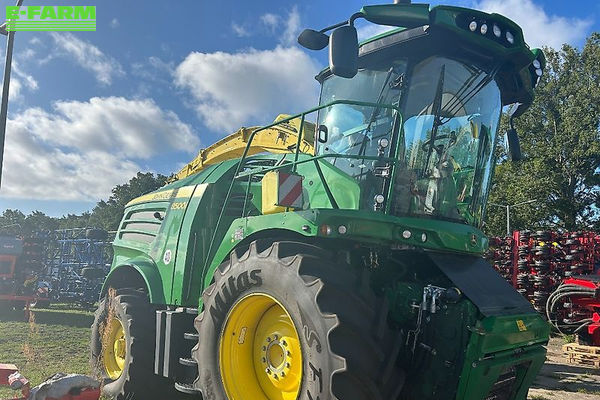 John Deere 8500 Selvkørende grønthøster 230.000 €