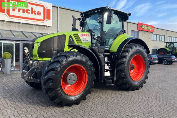 Claas Axion 960 Tractor €119,950
