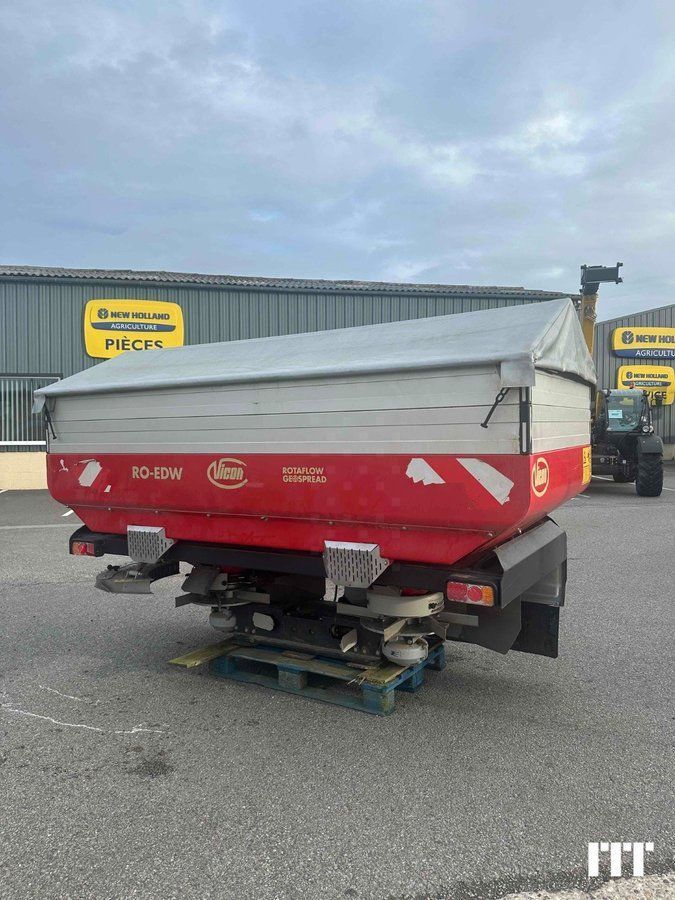 Vicon rotaflow geospray Fertiliser spreader €12,000