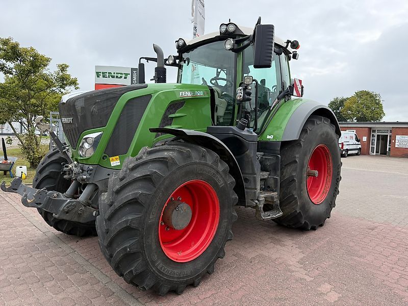 Fendt 828 Vario Profi Plus Traktor 101.000 €