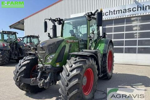 Fendt 724 Vario Profi Plus Tractor €127,900