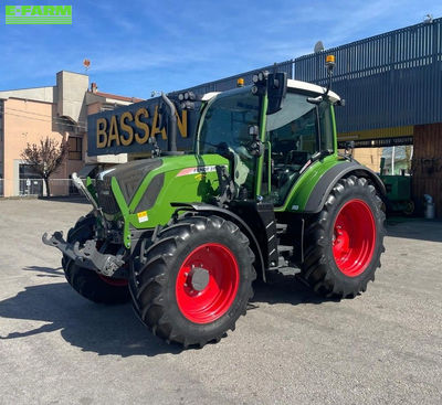 E-FARM: Fendt 313 Vario - Tractor - id V9XRRLN - €100,000 - Year of construction: 2018 - Engine hours: 1,637,Engine power (HP): 142,Italy