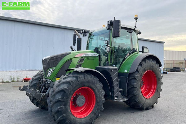 Fendt 724 Vario Profi Plus Tractor €125,000