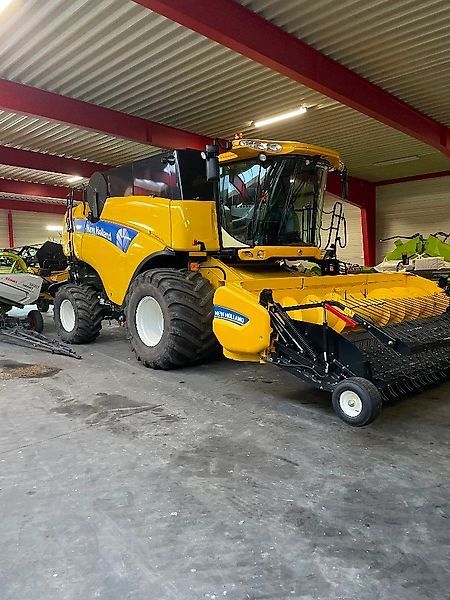 E-FARM: New Holland CX 8080 - Combine harvester - id FPRIM6F