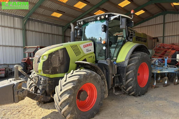 Claas Axion 810 Tractor €68,000