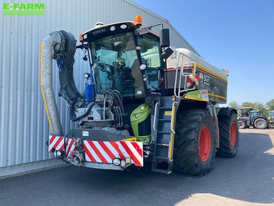 E-FARM: Claas Xerion 4000 Saddle Trac - Tractor - id INEBKTZ - €89,000 - Year of construction: 2014 - Engine hours: 7,865,Engine power (HP): 435,Germany