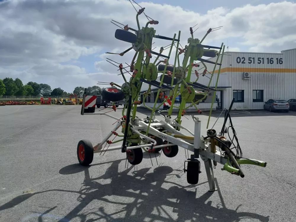 Claas Volto 900 T Tedder €11,000