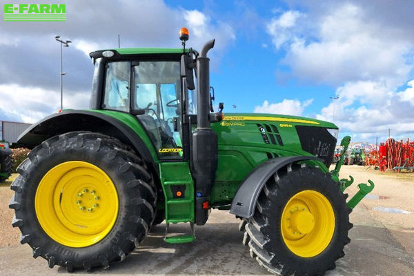 John Deere 6195 M Tractor €118,000