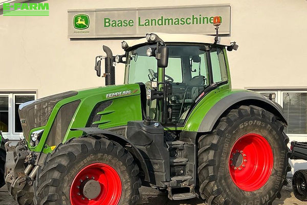 Fendt 826 Vario Profi Plus Tractor €99,800