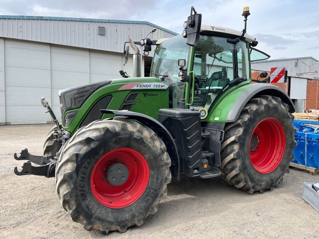 Fendt 722 Vario Power Tractor €90,000