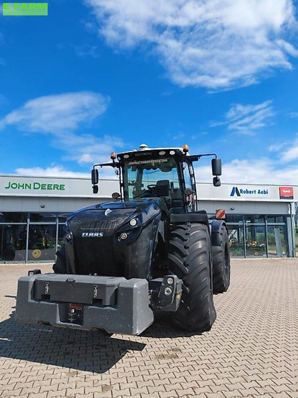 Claas Xerion 4000 Trac VC Tractor €149,900