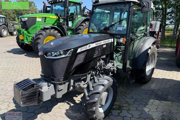 Massey Ferguson 3707 F Traktor 37 500 EUR