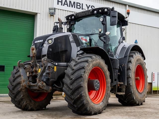 Claas Axion 830 Traktori 75 607 €