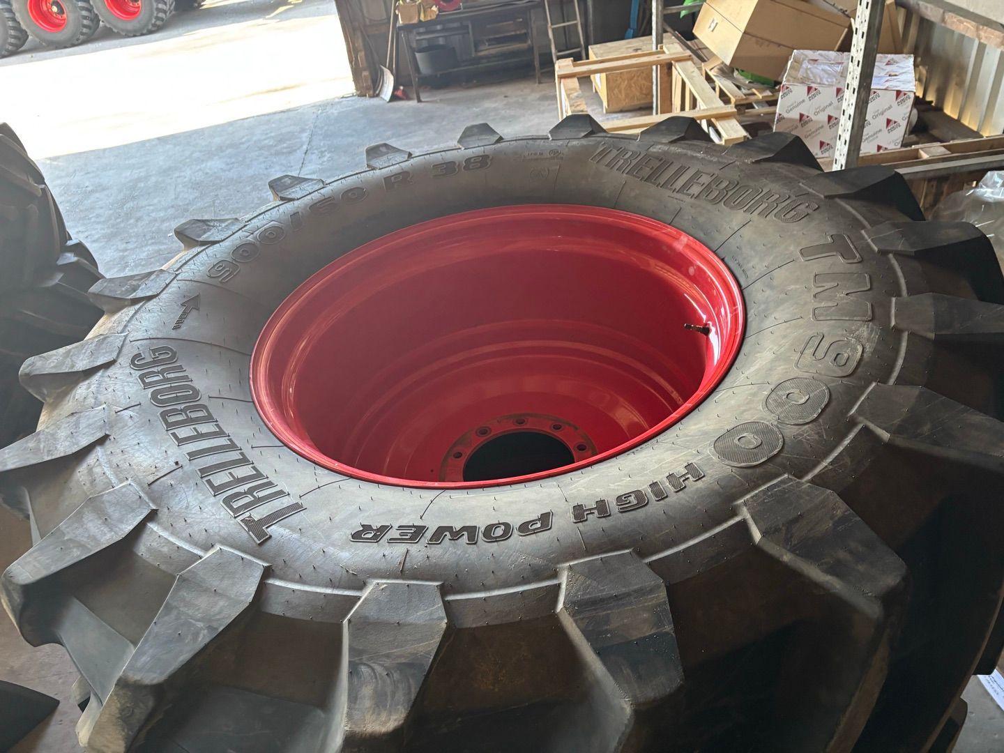 TRELLEBORG TM 900 Wheel and track €7,500